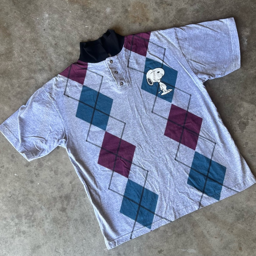 Peanuts x Snoopy Polo Shirt Size Medium